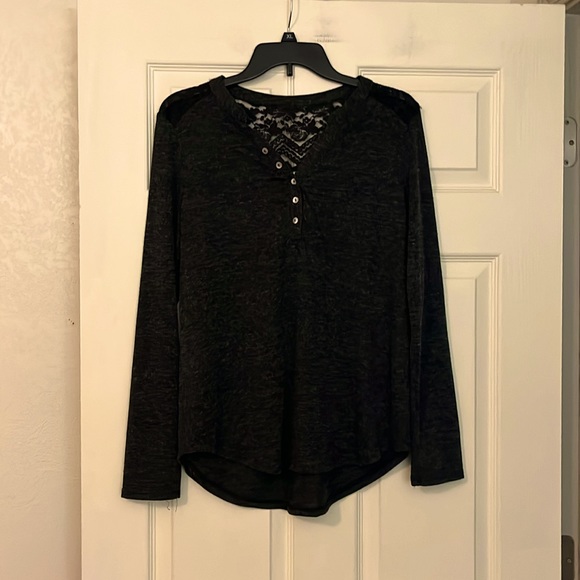WORN ONCE JUNIORS LONG SLEEVE TOP WITH MATCHING SCARF : SIZE LARGE - Picture 4 of 6
